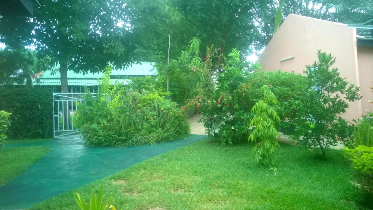Gloria'S Bed And Breakfast Λίβινγκστον Εξωτερικό φωτογραφία